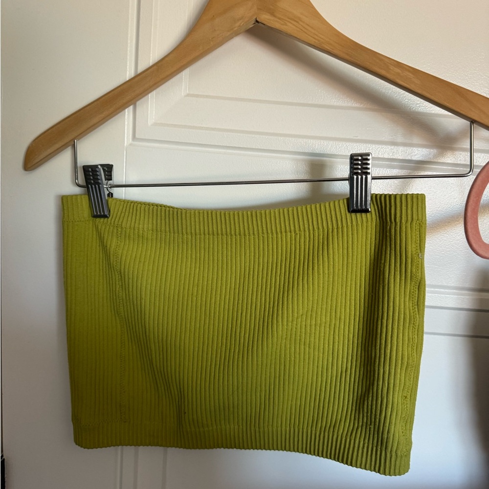 Green Tube Top. Stretchy and comfy material. Has never been worn